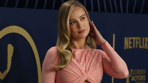 Brie Larson Bares Her Abs in Sexiest Look at 2024 SAG Awards